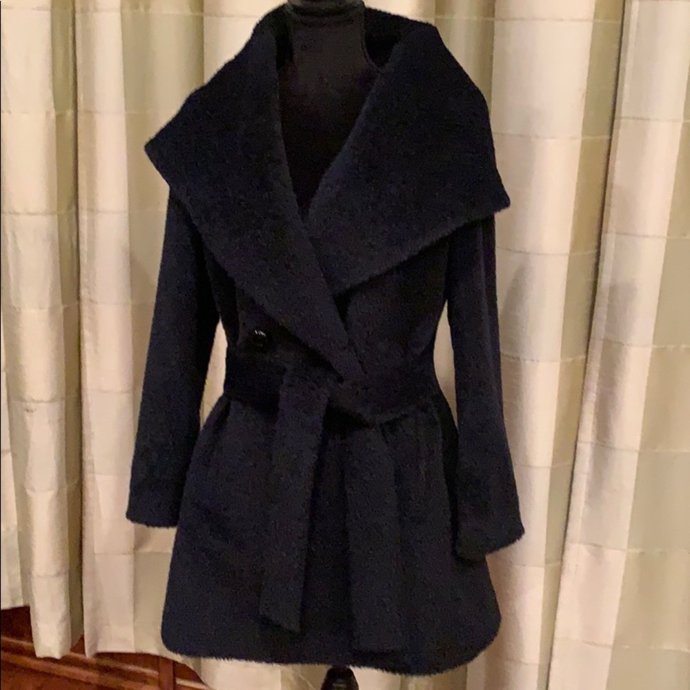 SALE !!!! TRINA TURK CLASSIC PEA COAT